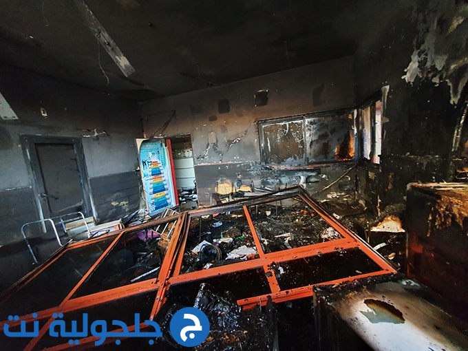 حريق داخل مدرسة حسين الهواشلة الابتدائية في قصر السر في النقب يسبب أضرار جسيمة